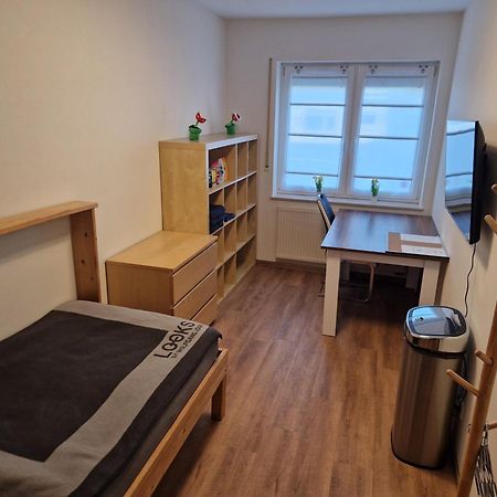 Einzelzimmer In Ruhiger Lage --- Check-In Mit Schluesselkasten Meppen Eksteriør bilde